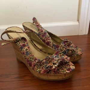 Floral wedges.